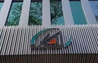 Ảnh minh họa từ ${$node["Webhook1"].json.body.source_name} về tài chính