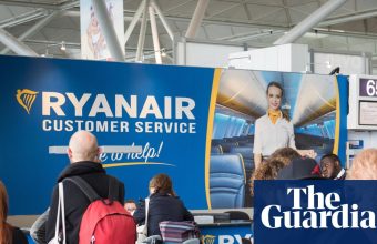 Ảnh minh họa từ ${$node["Webhook1"].json.body.source_name} về tài chính