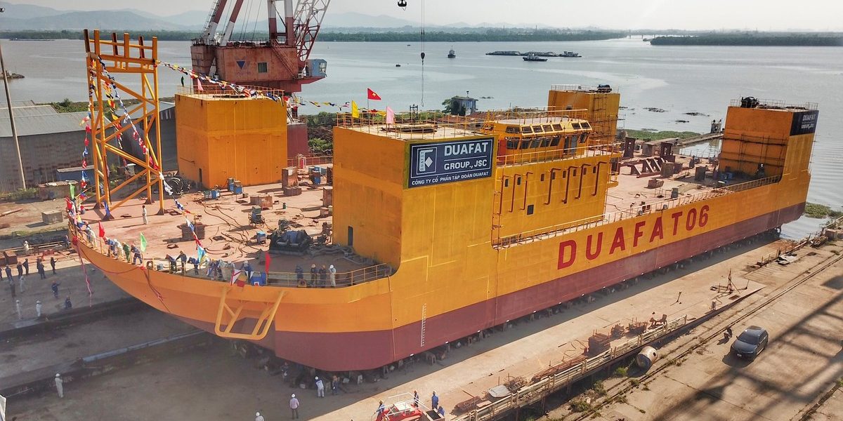 Ảnh minh họa từ ${$node["Webhook1"].json.body.source_name} về tài chính