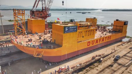 Ảnh minh họa từ ${$node["Webhook1"].json.body.source_name} về tài chính