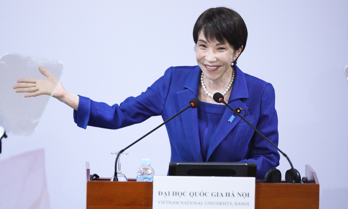 Thủ tướng Nhật Bản phát biểu chính sách tại Đại học Quốc gia Hà Nội - Nguồn ảnh: vtcnews.vn