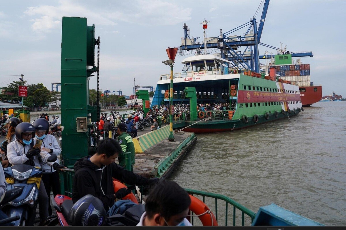 Cửa ngõ TP.HCM đông đúc - Nguồn ảnh: vtcnews.vn