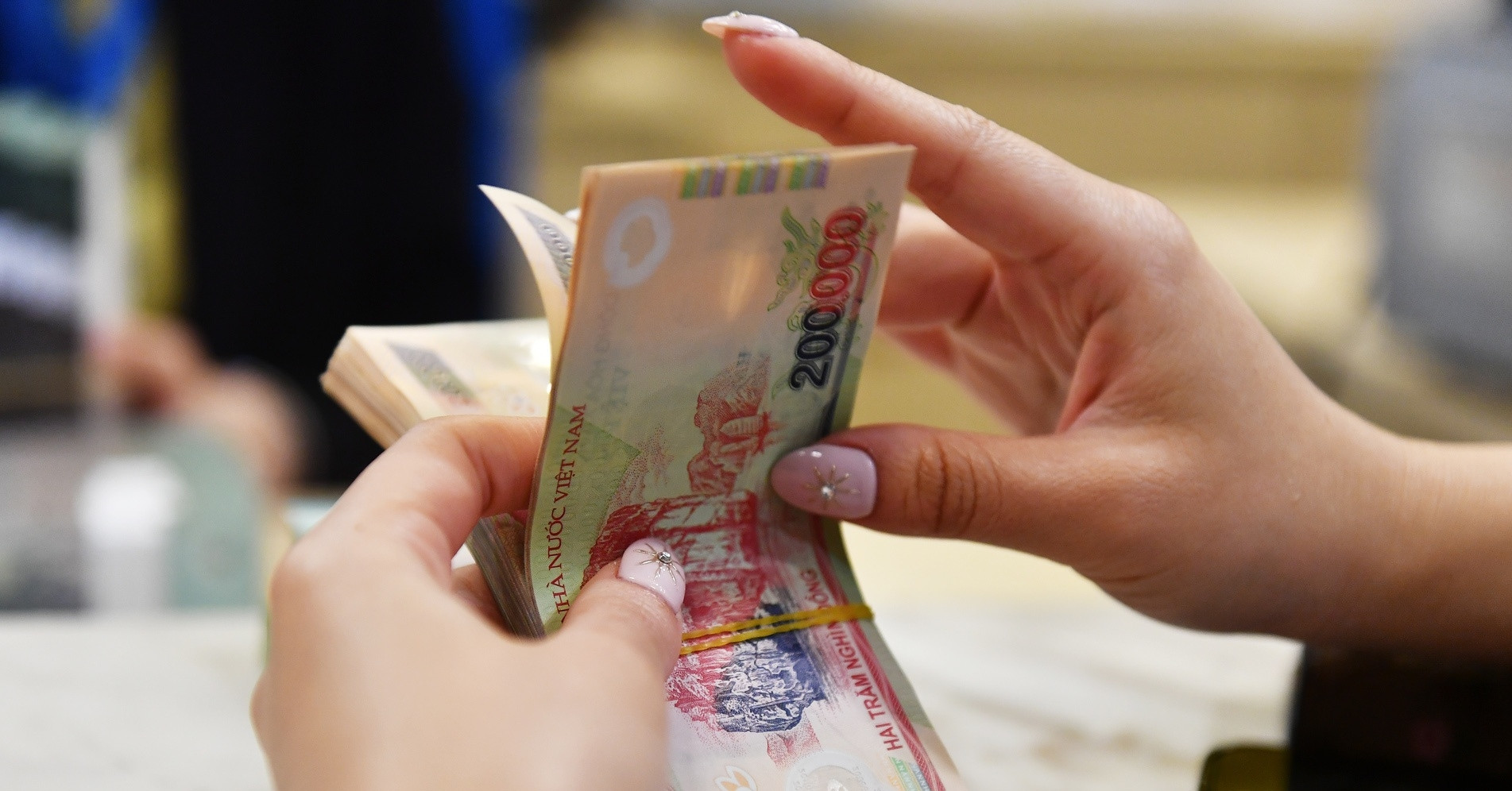 Tạm hoãn xuất cảnh vì nợ thuế - Nguồn ảnh: vietnamnet.vn