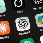 Ảnh minh họa từ ${$node["Webhook1"].json.body.source_name} về tài chính