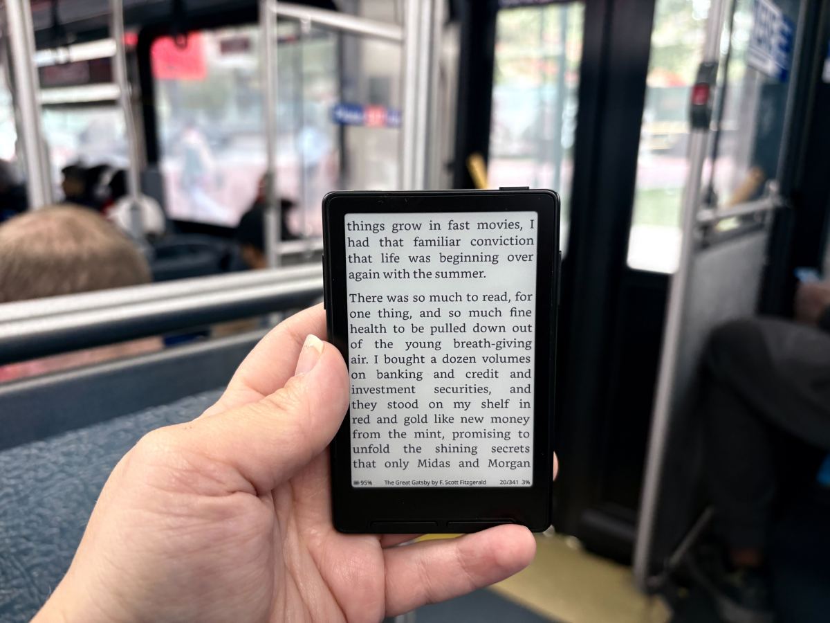 Magnetic e-reader Xteink X3 - Nguồn ảnh: techcrunch.com