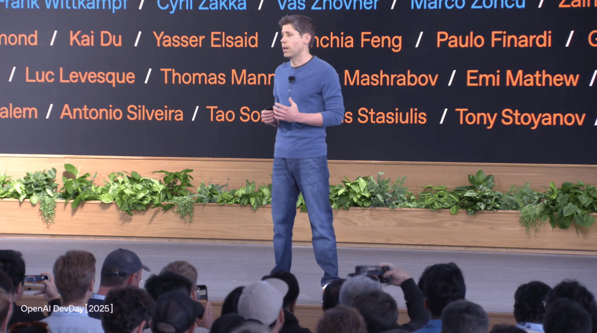 OpenAI kiện Apple - Nguồn ảnh: techcrunch.com