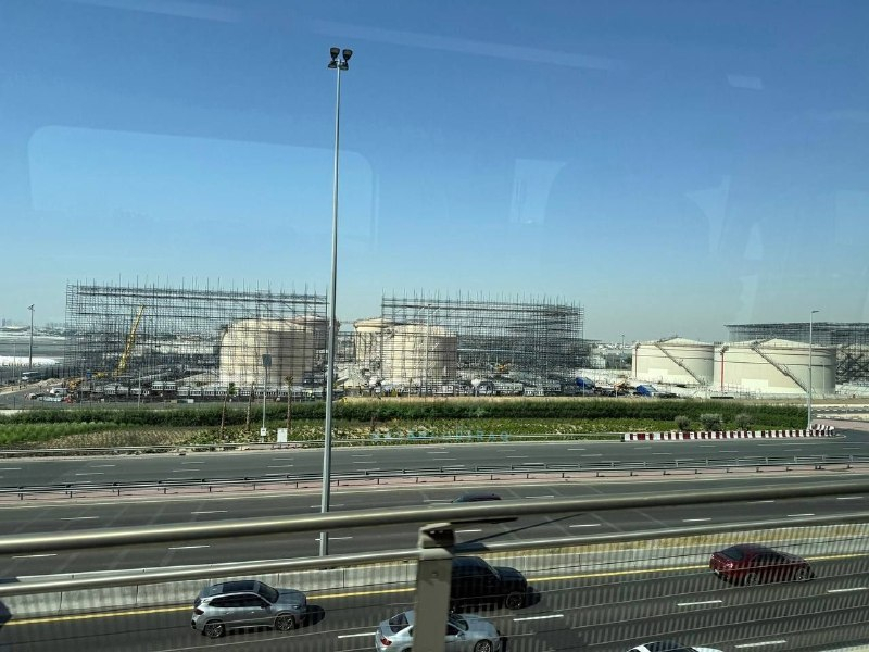 UAE dựng lồng thép khổng lồ - Nguồn ảnh: vtcnews.vn