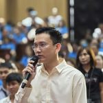 Ảnh minh họa từ ${$node["Webhook1"].json.body.source_name} về tài chính