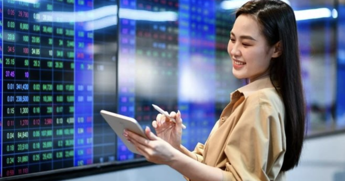 Nhà đầu tư cá nhân mua ròng mạnh mẽ, tâm điểm vẫn là cổ phiếu FPT - Nguồn ảnh: vneconomy.vn