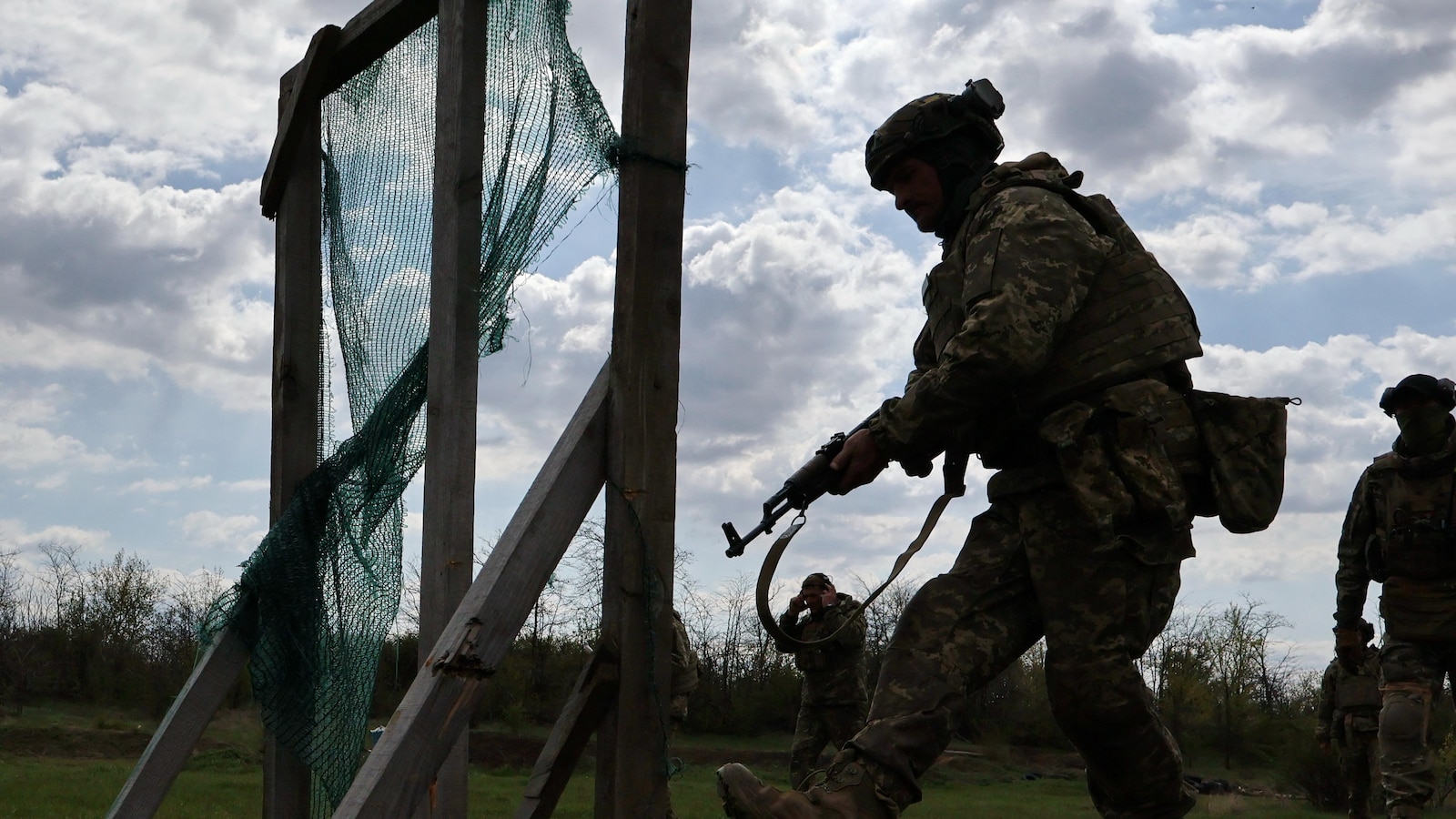 Viện trợ Ukraine và các lệnh trừng phạt Nga - Nguồn ảnh: abcnews.com