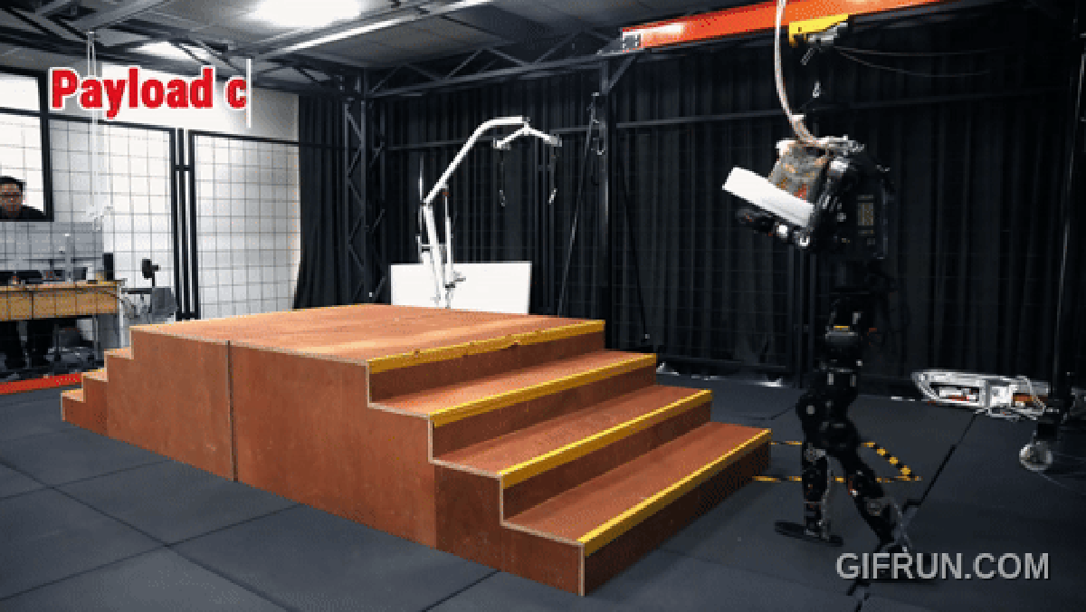 Robot Phạm Nhật Vượng - Nguồn ảnh: cafef.vn