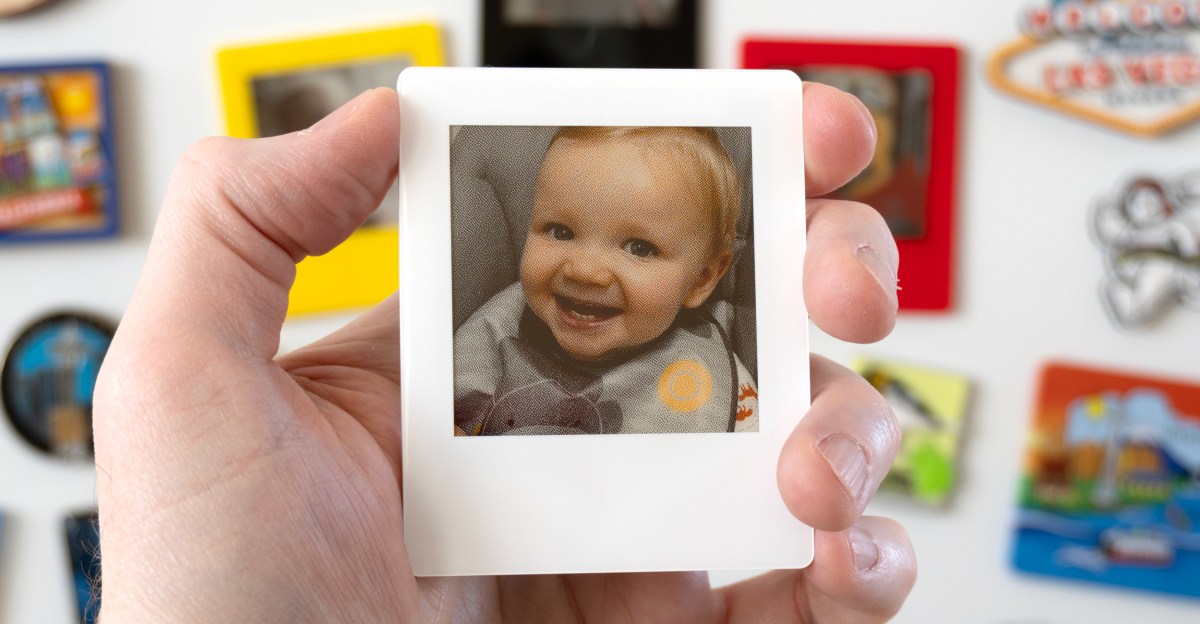 Digital Polaroids - Nguồn ảnh: theverge.com